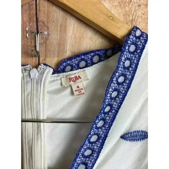 Vintage Reba Gauzy Lace Blue Flowers Lined Scalloped Hem Women's Size 4 - Picture 7 of 13